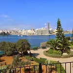 Apartament Reid *