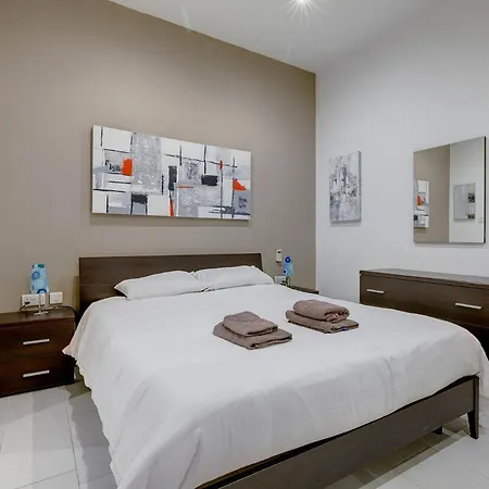 شقة Reid