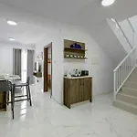 Reid شقة